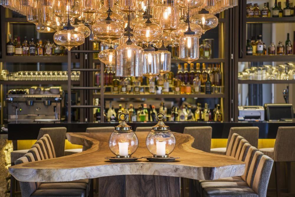 Oasia Resort Sentosa By Far East Hospitality Сингапур Екстериор снимка The bar at the hotel